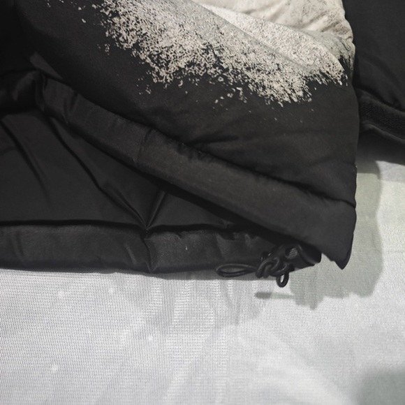 The North Face Cloud Print Down Jacket - Picture 4 of 10
